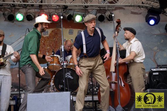 Brother Honk - The Unkmanganis - 15. This Is Ska Festival Rosslau - 25.06.2011 (16).JPG